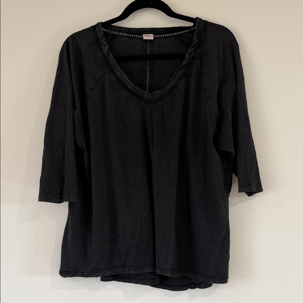 Wild Pearl Black Long Sleeve Top